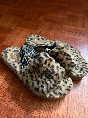 UGG Leopard-Print Furry Slide in Tan and Black